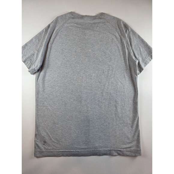 Public Rec Men's Go-to Henley Tee Gray Stretch Short Sleeve Shirt Sz M - Picture 8 of 9
